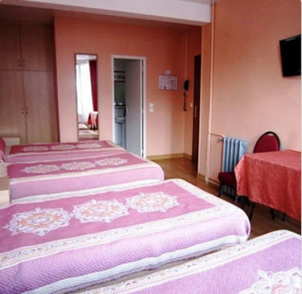 Hipotel Paris Voltaire Bastille 3*,