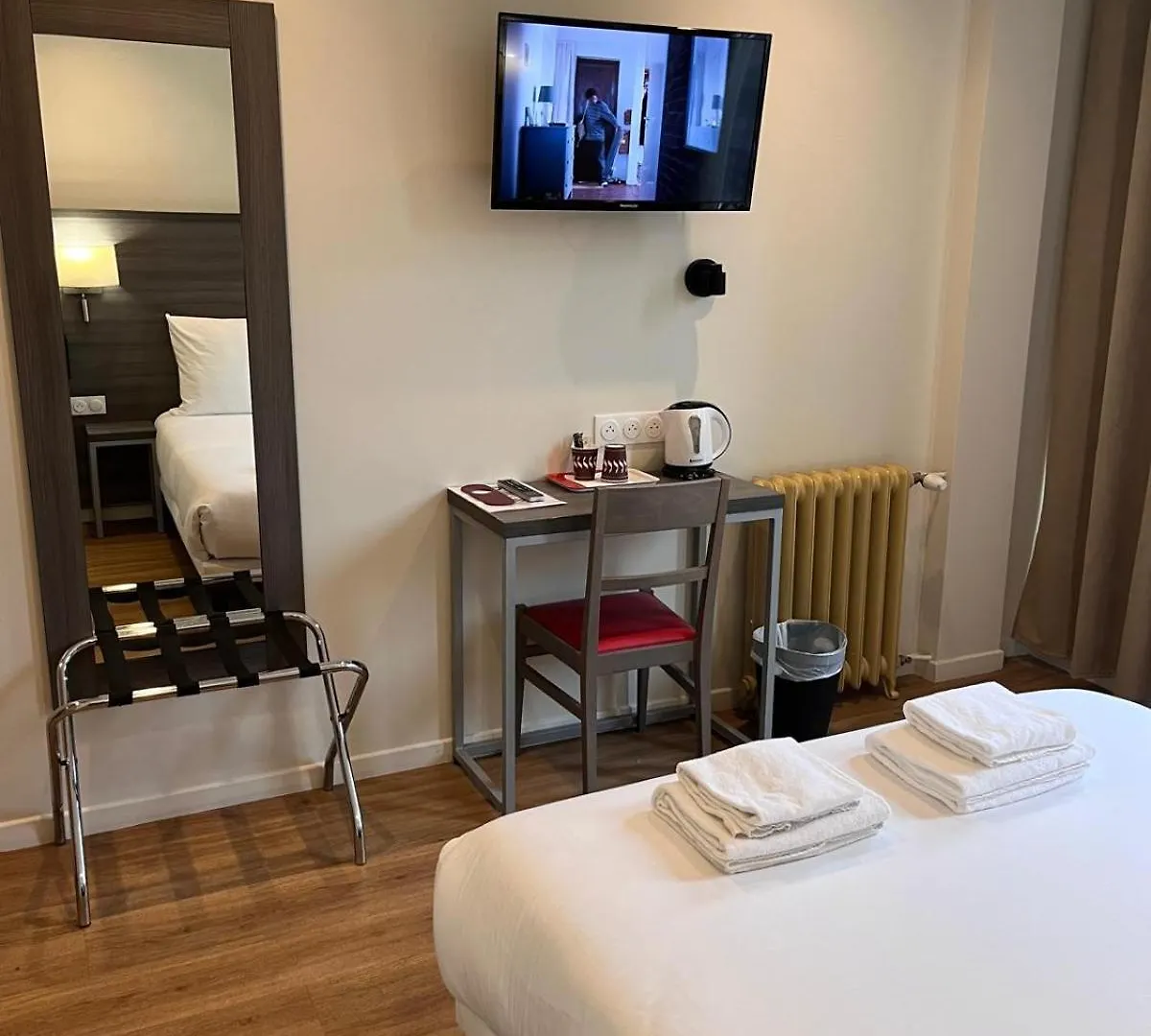 *** Hotel Hipotel Paris Voltaire Bastille France