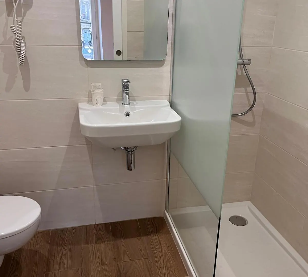 Hipotel Paris Voltaire Bastille 3*,