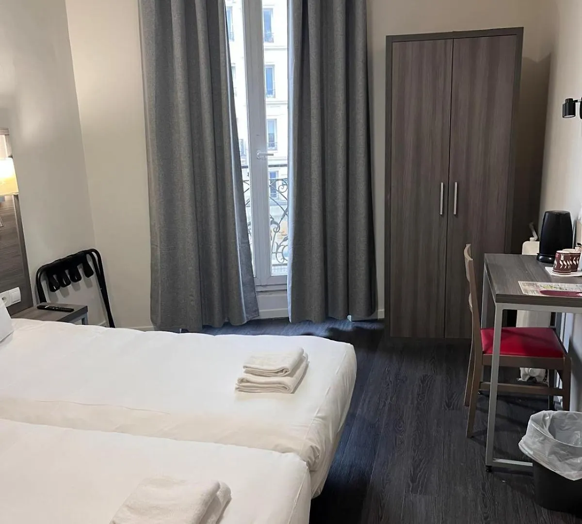 Hotel Hipotel Paris Voltaire Bastille