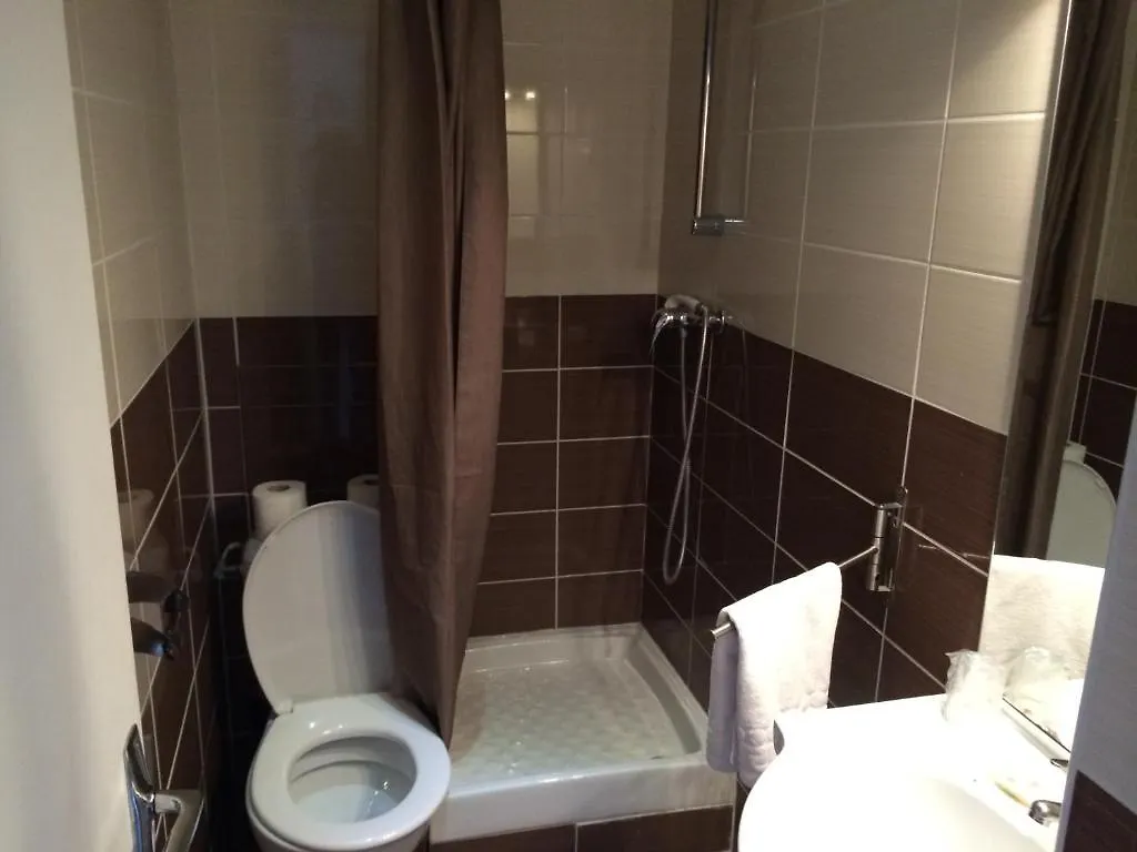 Hipotel Paris Voltaire Bastille Hotel