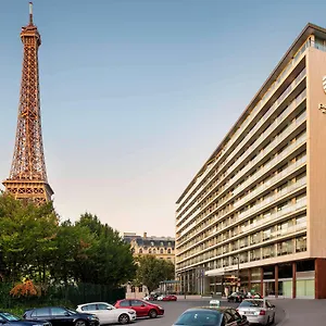 Hotel Pullman Tour Eiffel, París