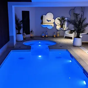 Romantic & Отель