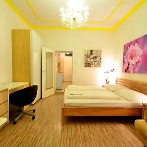 ajo-messe-apart.vienna-besthotels.com/