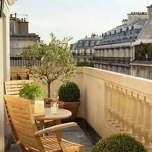 De L'arcade Paris