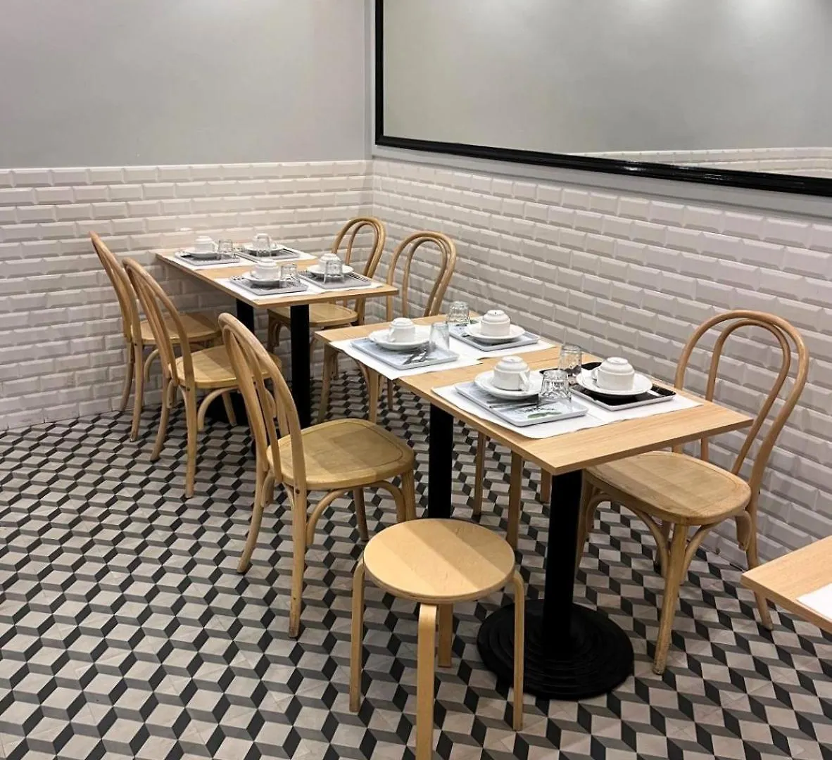 Hipotel Paris Voltaire Bastille
