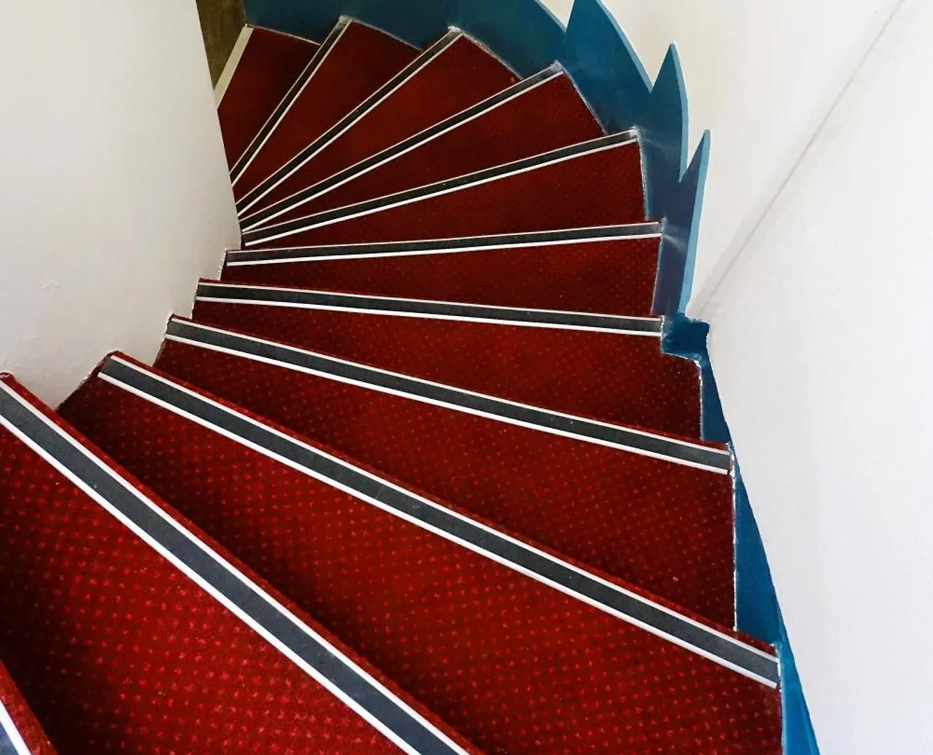 Hipotel Paris Voltaire Bastille 3*,  Франция