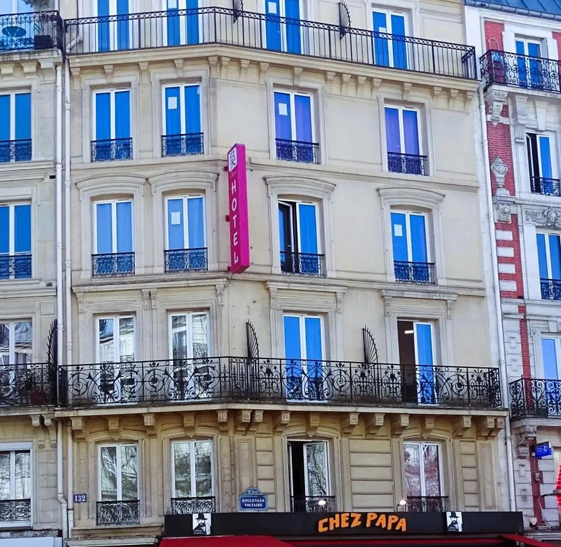 Отель Hipotel Paris Voltaire Bastille