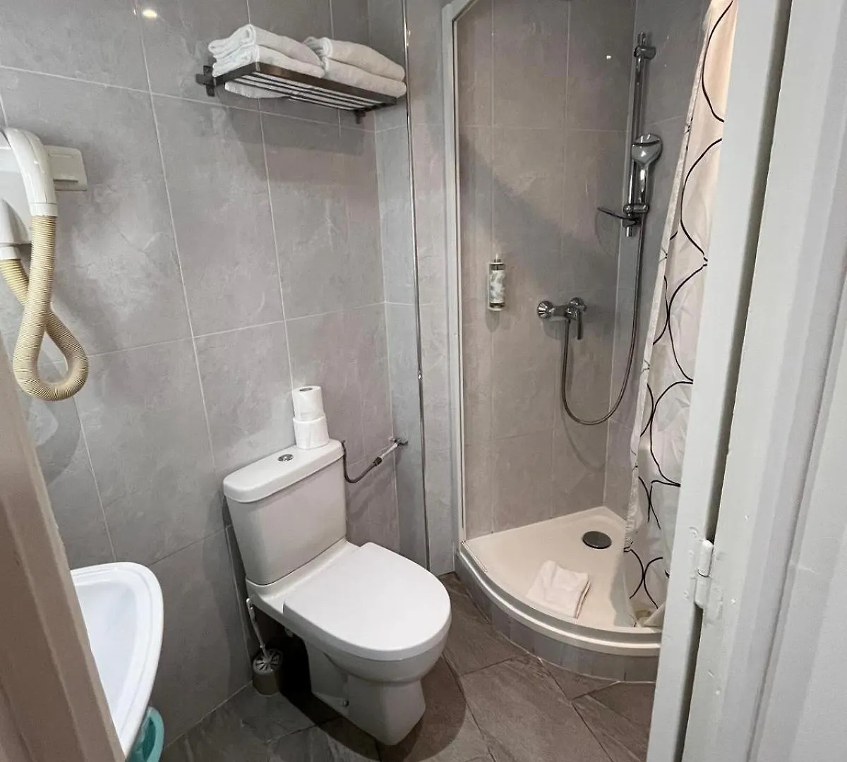 Hipotel Paris Voltaire Bastille